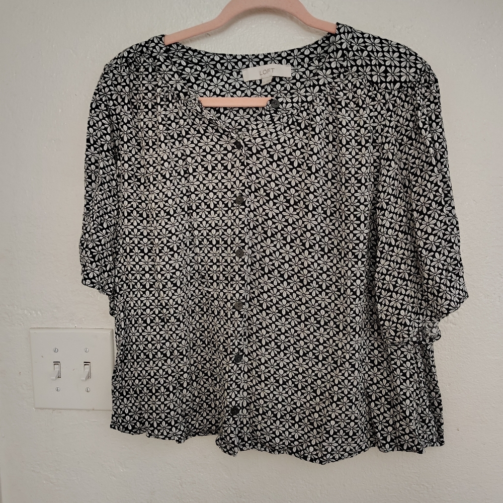LOFT Black and White Ruffled Blouse with Peter Pan Collar - Picture 2 of 10